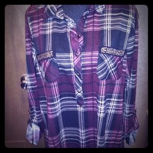 NWT Avenue Burgundy/Black Plaid Top 18/20